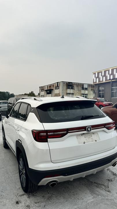 CS35PLUS 2019 1.4T DCT photo 3