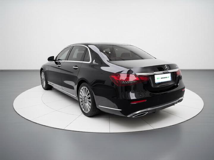 E-Class 2023 E 300 L Luxury photo 4