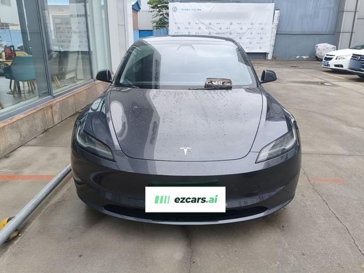 Model 3 2023 RWD photo 2