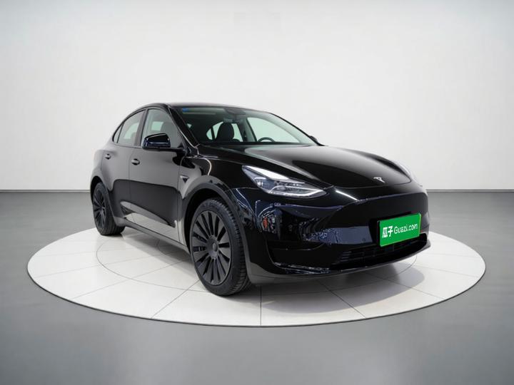 Model Y 2022 Facelift RWD photo 3