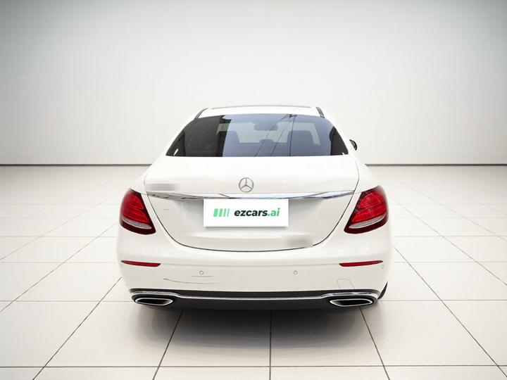 E-Class 2017 E 300 L Luxury photo 5