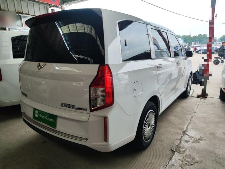 Wuling Hongguang PLUS 2020 1.5L MT Standard 5-Seater photo 4