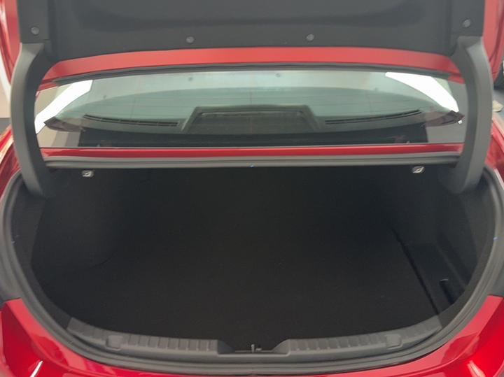 3 Axela 2023 2.0L AT photo 8