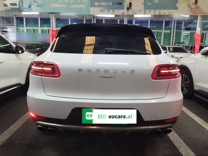 2016 Macan 2.0T photo 3