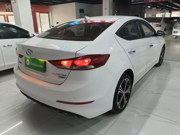 Elantra 2018 1.4T DCT photo 4