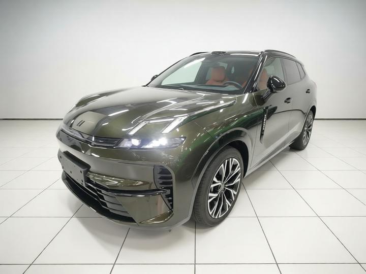 08 EM-P 2026 210 AWD Performance Ultra H7
