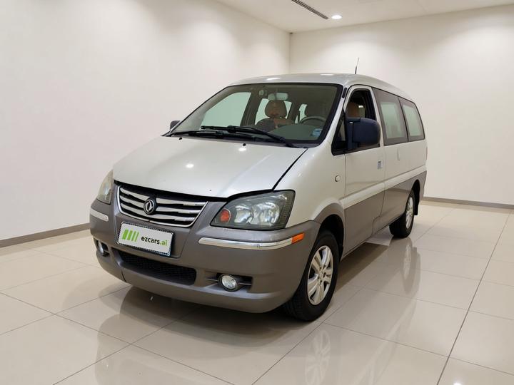 Lingzhi 2016 M3L 1.6L 7-Seater Comfort