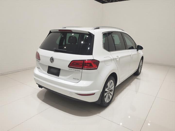 Golf 2016 230TSI AT Progressive photo 4