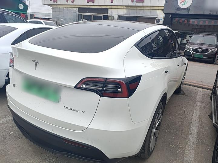 Model Y 2021 Standard Range RWD photo 4