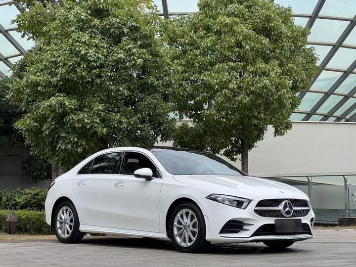 A-Class 2019 A 200 L Sport photo 2