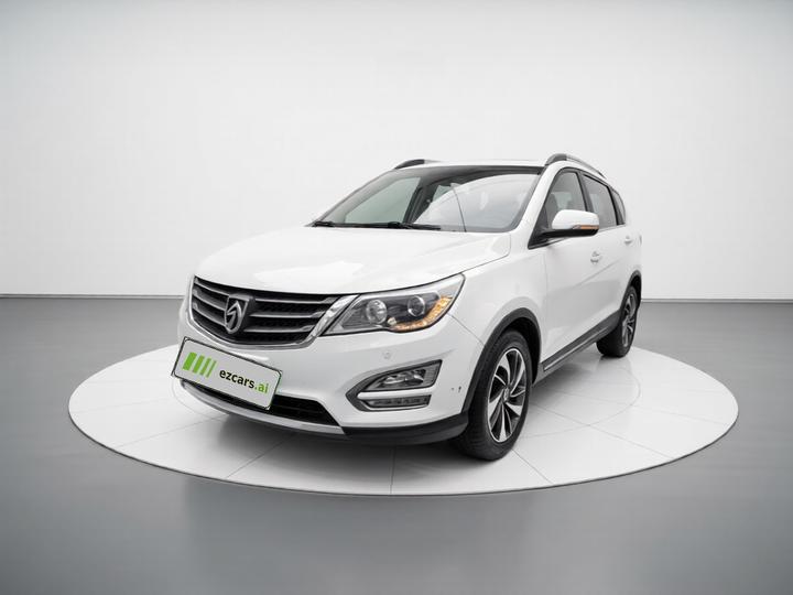 560 2015 1.8L MT Luxury