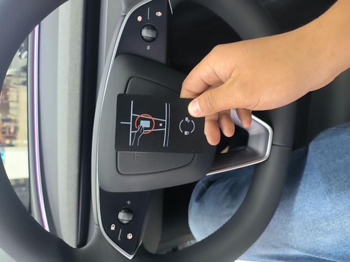 Model 3 2025 RWD photo 8