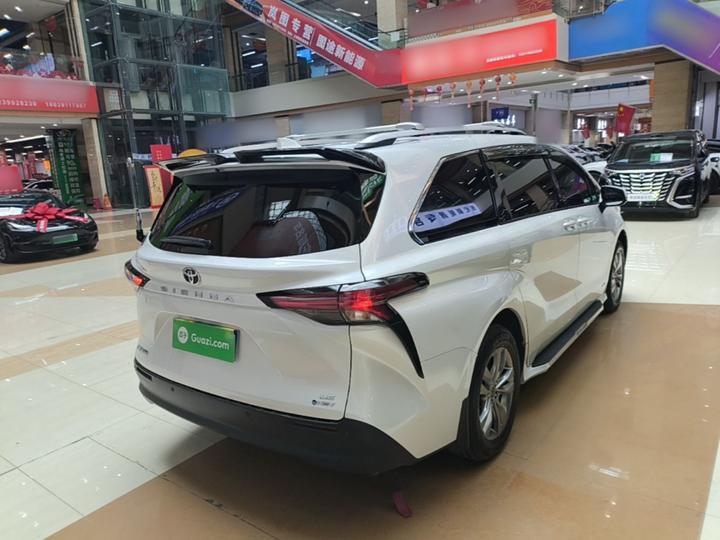 Sienna 2024 2.5L Hybrid Comfort photo 4