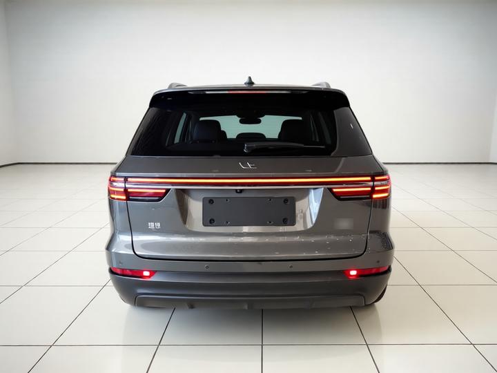 Li Auto ONE 2021 EREV 6-Seater photo 3