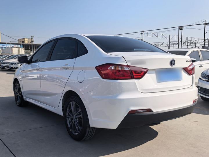 Eado DT 2021 1.6L AT Luxury photo 4