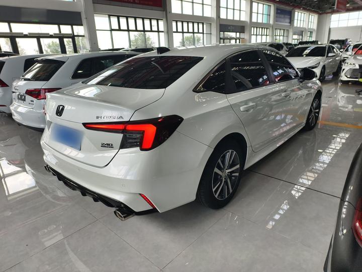 Integra 2023 240TURBO CVT Tech photo 4