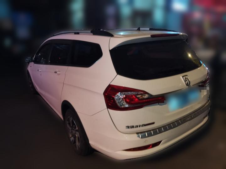 310W 2018 1.5L AT Luxury China VI photo 4
