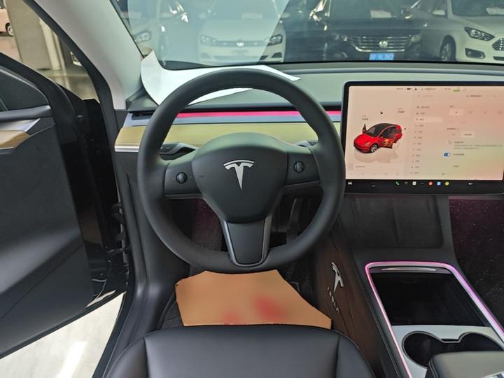 Model Y 2022 Facelift RWD photo 6