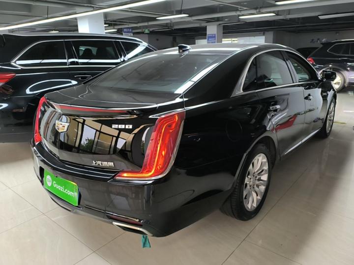 XTS 2018 28T Tech photo 6