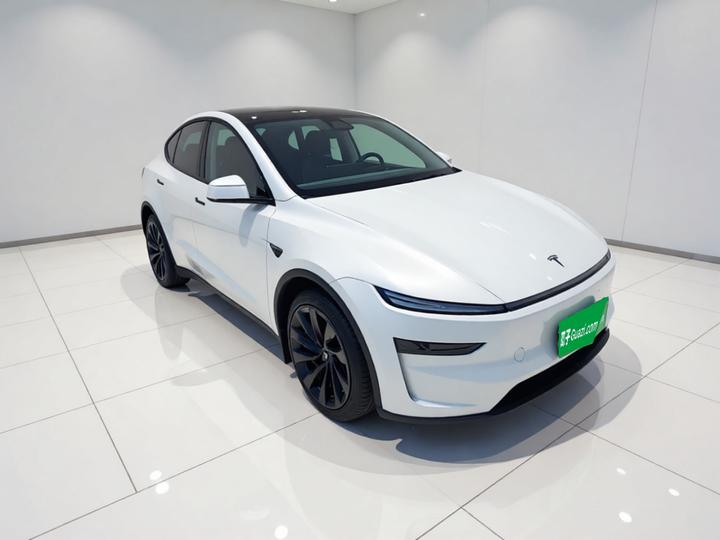 Model Y 2025 RWD photo 3