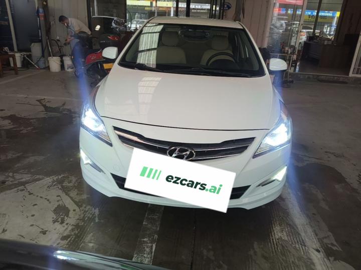 Verna 2014 1.4L MT Smart GLS photo 2