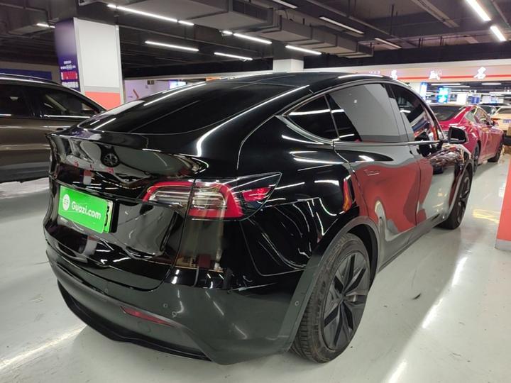 Model Y 2021 Standard Range RWD photo 4