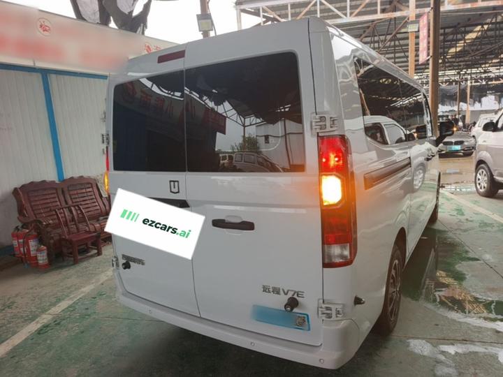 V 2025 V7E 51.52KWH photo 4