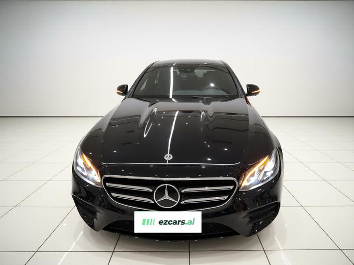 E-Class 2017 Facelift E 300 Sport photo 2