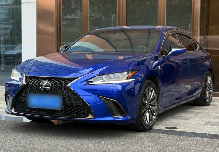 ES 2020 260 F SPORT
