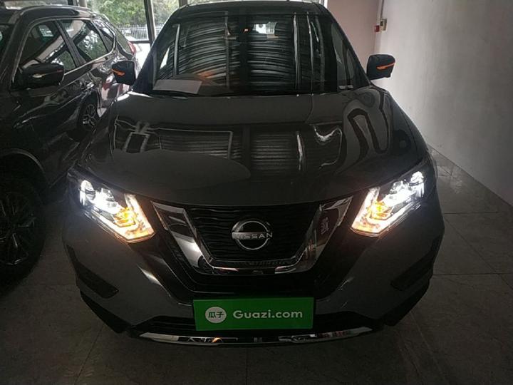 X-Trail 2025 2.0L RWD Leading photo 2