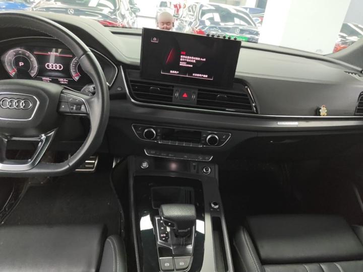 Q5L 2024 40 TFSI Luxury Dynamic photo 8