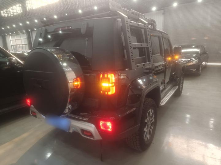 BJ40 2023 2.0T AT AWD photo 4