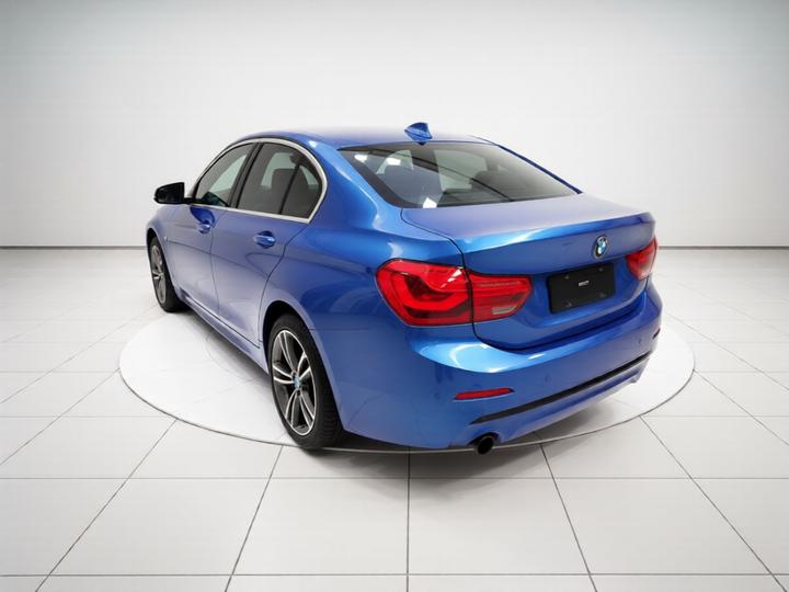 1 Series 2018 118i Sport photo 4