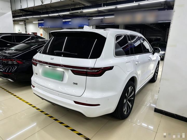 Li Auto ONE 2021 EREV 6-Seater photo 4