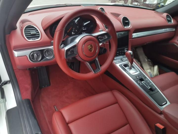 718 2022 Boxster 2.0T photo 5