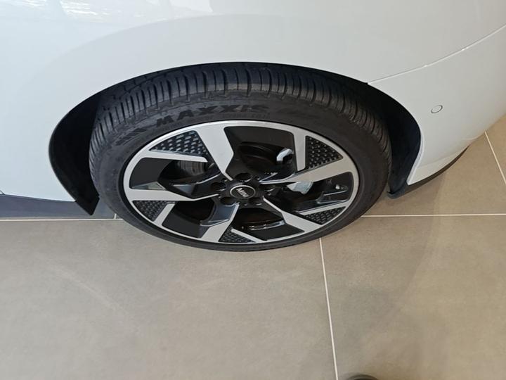 MINI COOPER 2024 452km COOPER SE photo 8