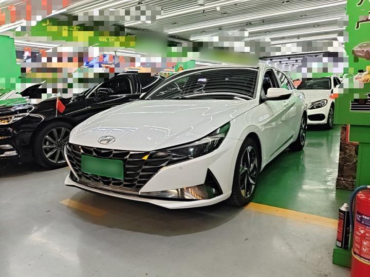 Elantra 2021 1.5L CVT LUX Premium