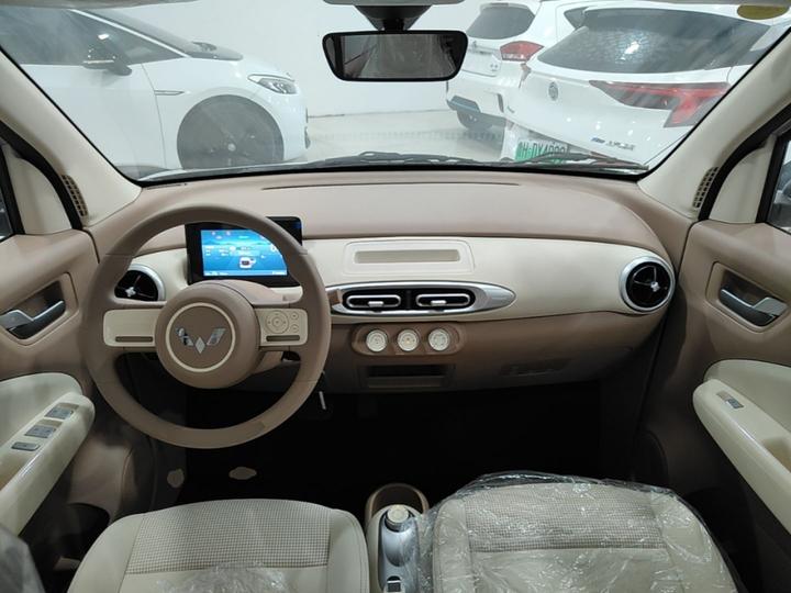 Hongguang MINIEV 2025 4th Gen 4-Door Advanced photo 5