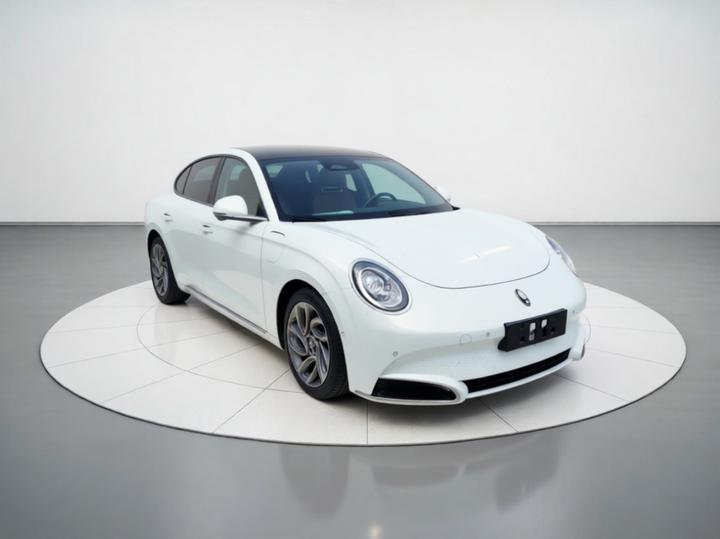2022 555km Premium photo 3