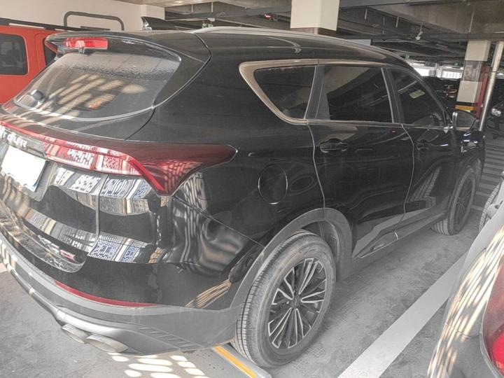 X70 PLUS 2023 1.5T MT 5-Seater photo 5