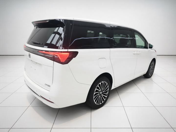 GL8 EV 2025 Smart photo 6