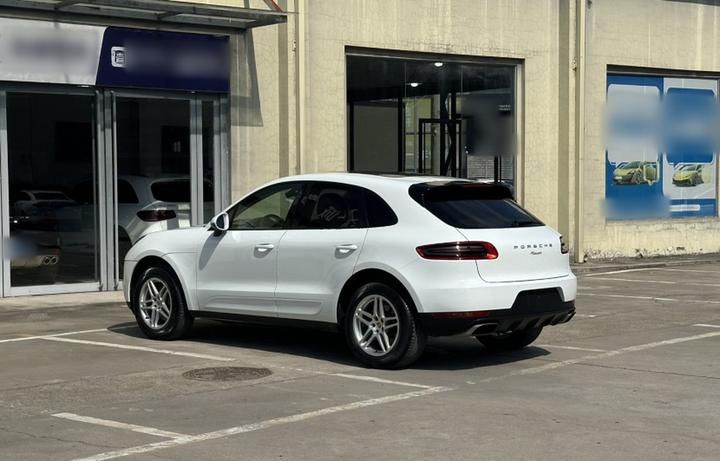2014 Macan 2.0T photo 5