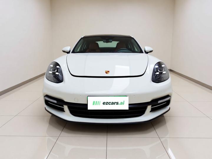 2017 Panamera Executive Extended 3.0T photo 2