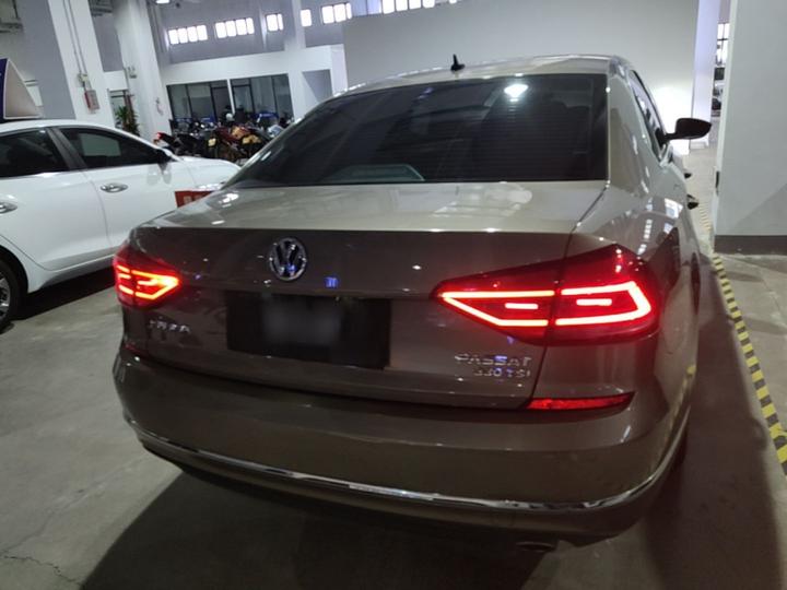 Passat 2017 330TSI DSG photo 3