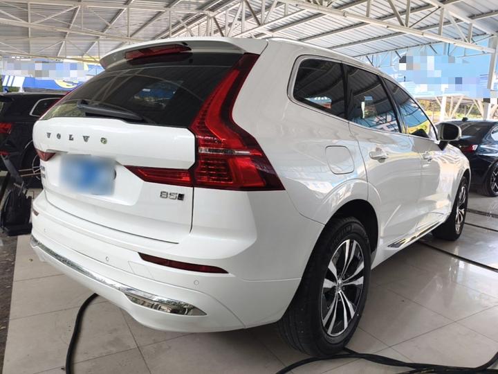 XC60 2023 B5 AWD Luxury photo 6