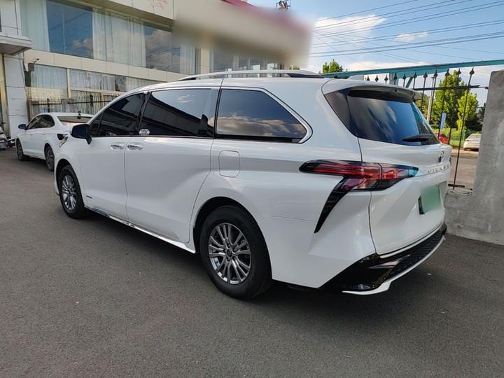 Sienna 2023 2.5L Hybrid Comfort photo 4