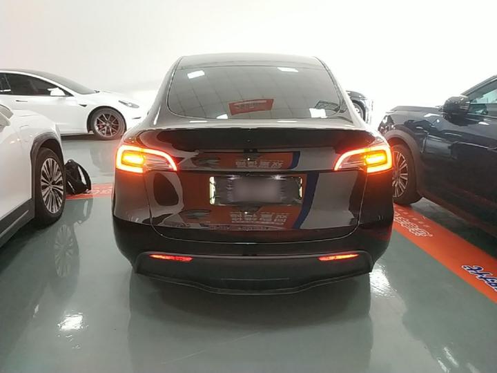 Model Y 2022 Facelift RWD photo 3