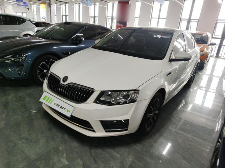 Octavia 2017 1.6L AT