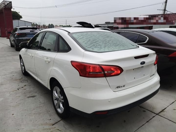 Focus 2017 Sedan 1.6L AT Comfort photo 4