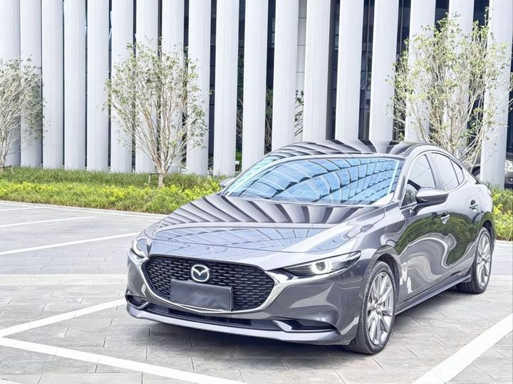 3 Axela 2022 2.0L AT